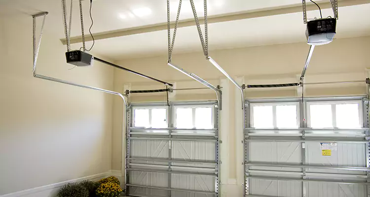 Residential Emergency Garage Door Repair in Gainesville, FL