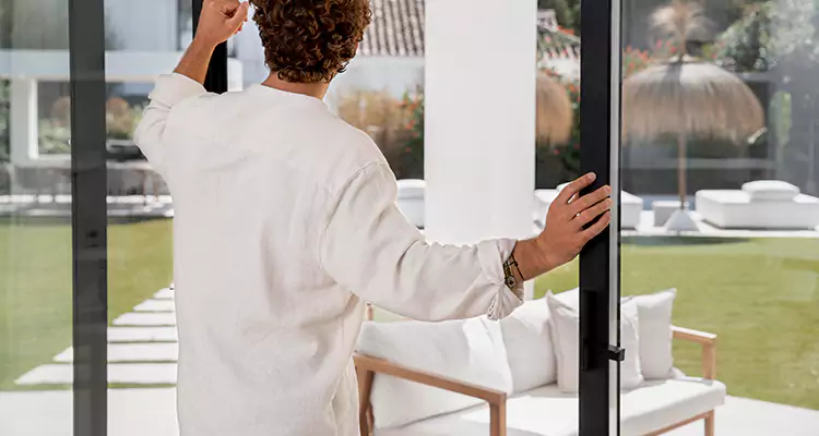 Sliding Screen Door Maintenance for Closing Issues in Gainesville, FL